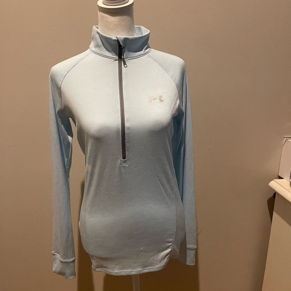Under armor lightweight pullover, light blue, small, light new condition - Picture 1 of 9